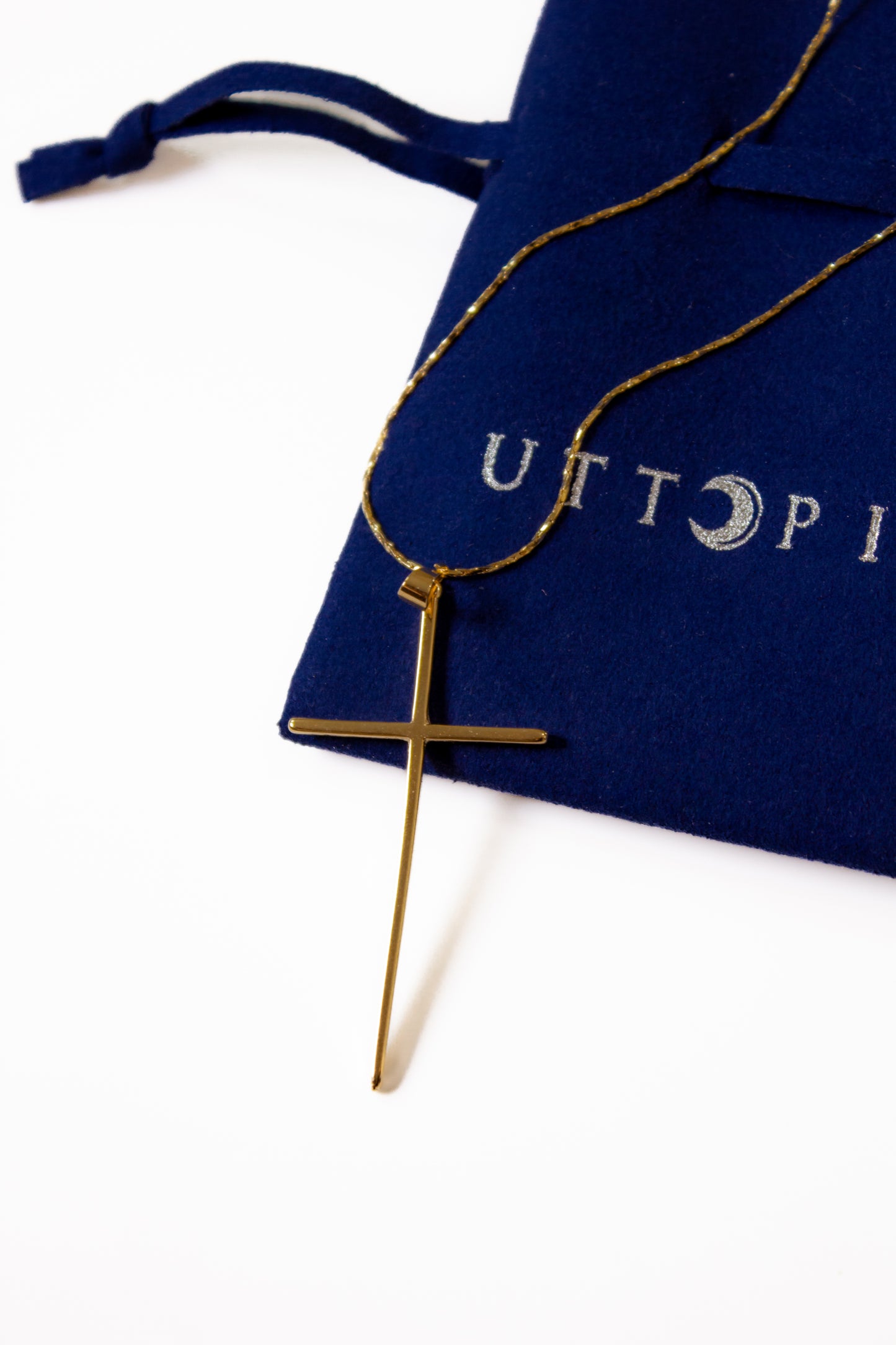 Liv Thin Cross necklace