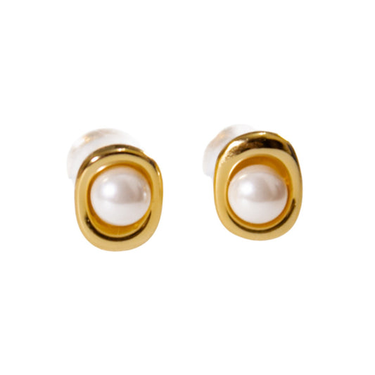 Trish pearl earrings