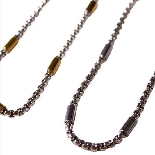 Levi chain necklace